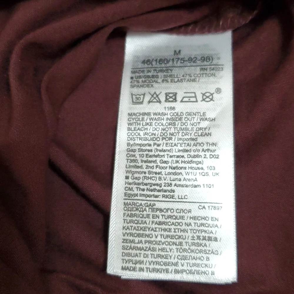 $👇NWT: GAP MATERNITY CREWNECK TEE - Picture 5 of 6